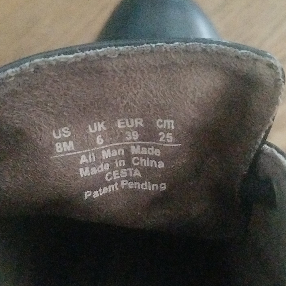 Shoeties - Picture 5 of 6